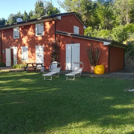 L'eremo Guest house